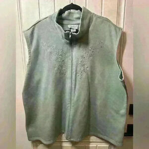 ANTHONY RICHARDS 4XL Women’s Mint Green Zip up Vest